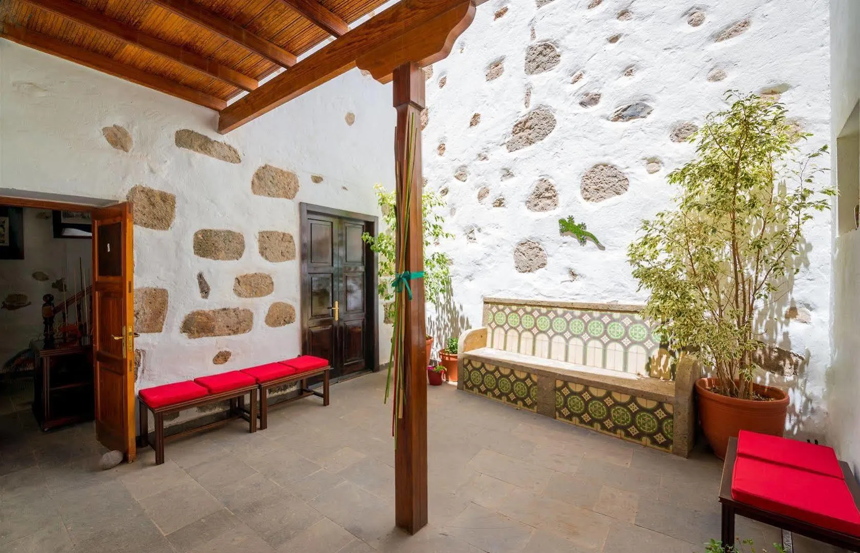 Hotel Rural Villa Agueimes 2*, أغيميس